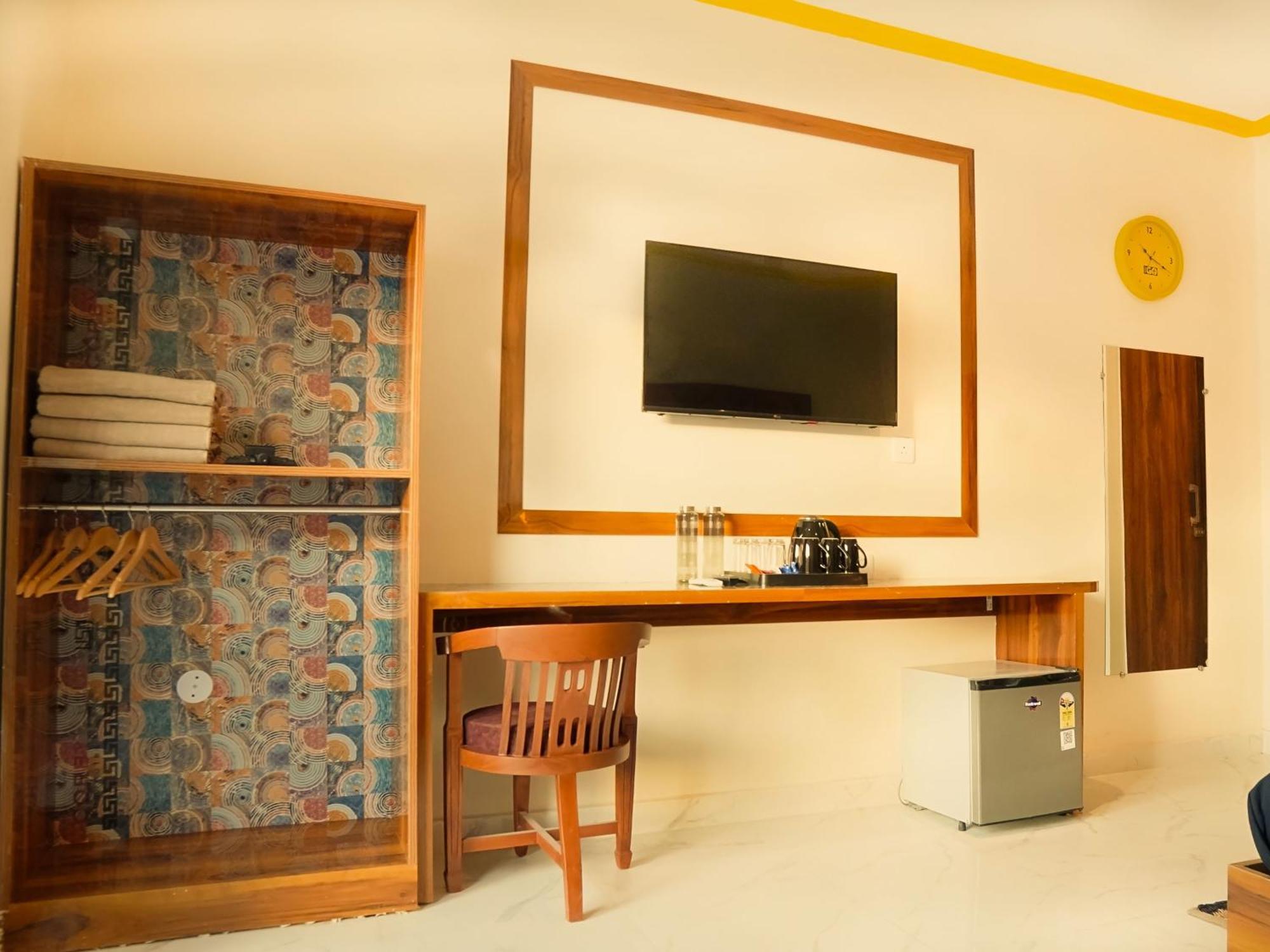 The Hosteller Rishikesh, Upper Tapovan Ngoại thất bức ảnh